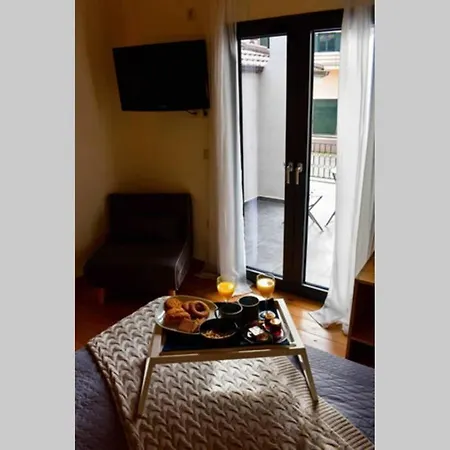 Pikralida House * カラブリタ