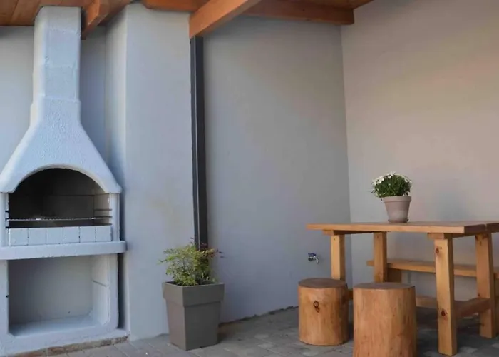 Pikralida House בית נופש קלבריטה